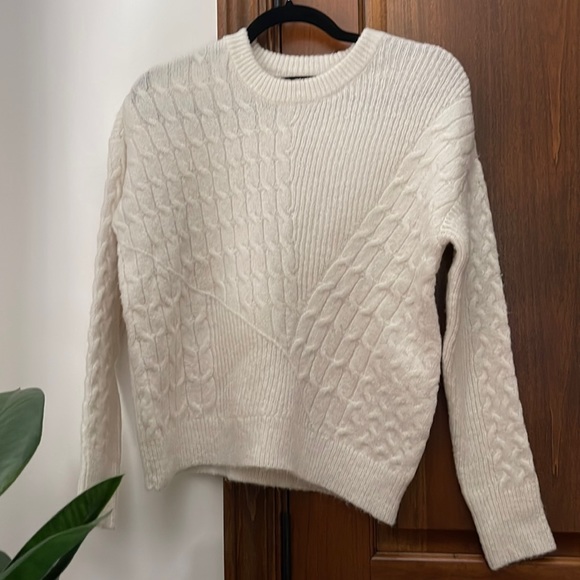 Kendall + Kylie Sweater Women's Xsmall - Picture 1 of 3